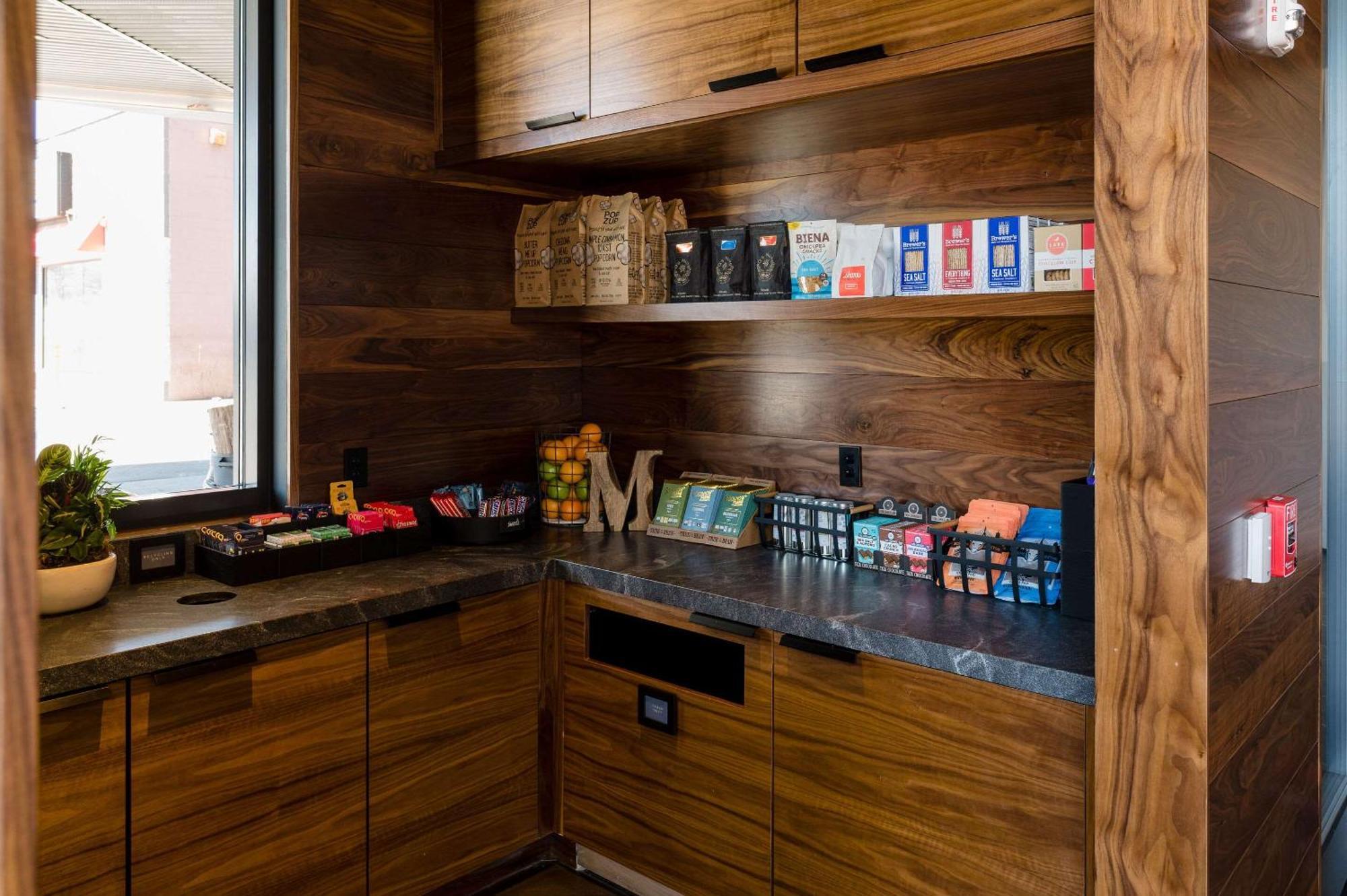 Cambria Hotel Boston Somerville Extérieur photo