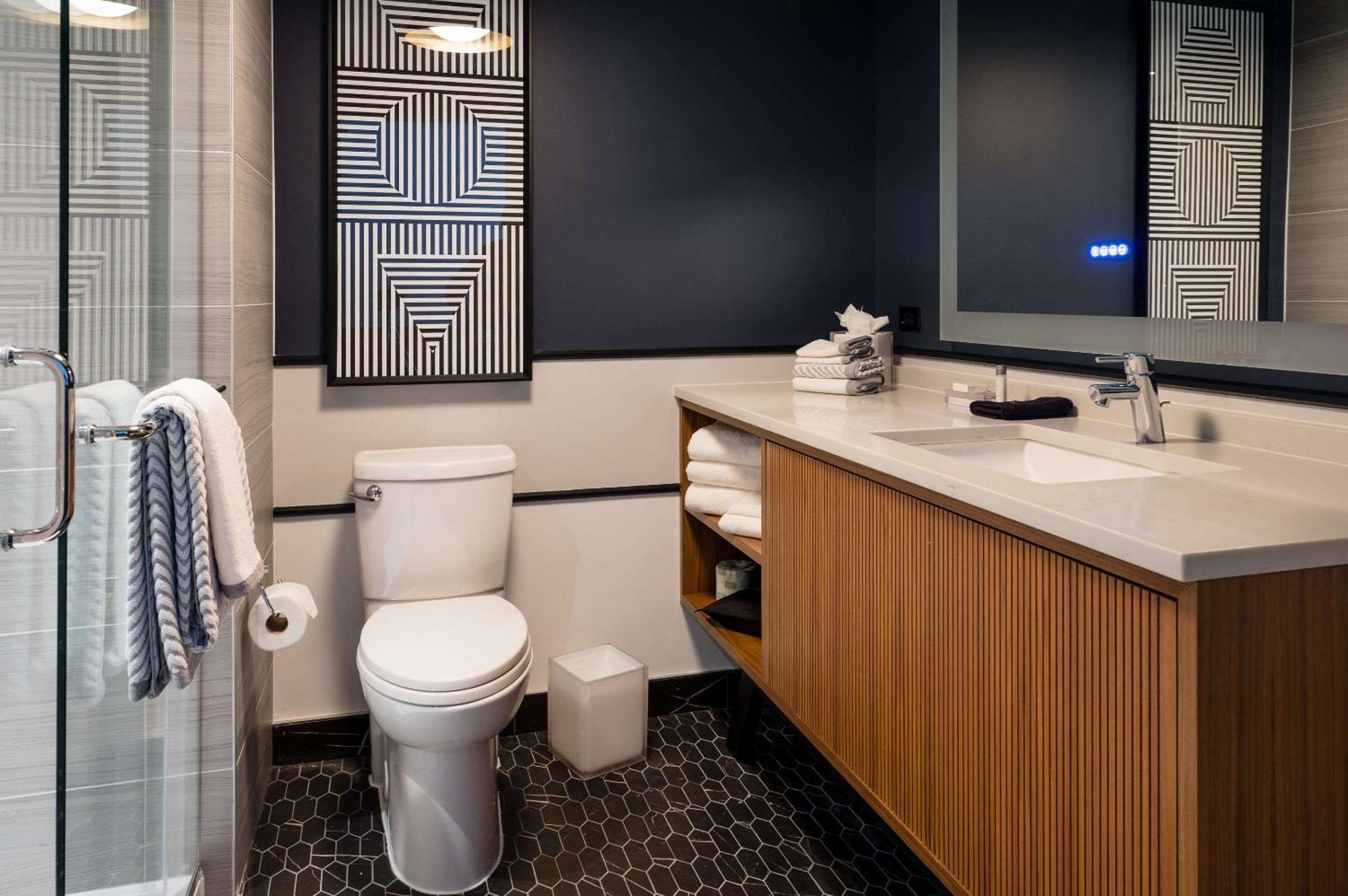 Cambria Hotel Boston Somerville Extérieur photo